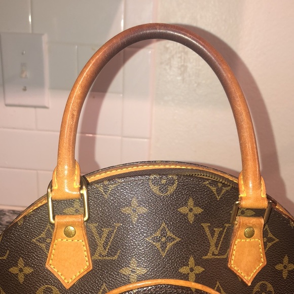 Authentic Louis Vuitton elipse PM - Picture 14 of 17